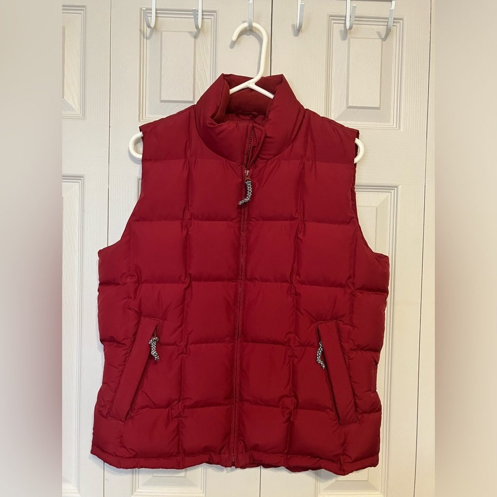 Eddie Bauer Vest Women's Medium Red Puffer Goose Down Filled Quilted Outdoors‎ M